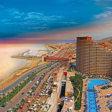 Porto Sokhna Pyramids Apartments Powered By Amer-Group Family Only Ain Sukhna Exterior photo