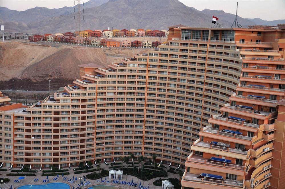 Porto Sokhna Pyramids Apartments Powered By Amer-Group Family Only Ain Sukhna Exterior photo