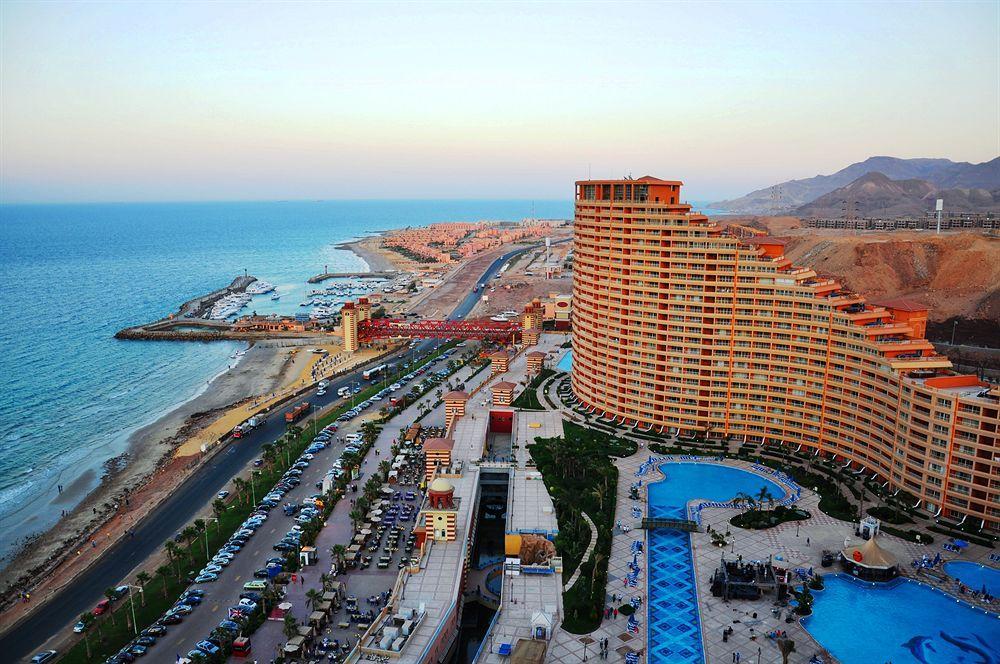 Porto Sokhna Pyramids Apartments Powered By Amer-Group Family Only Ain Sukhna Exterior photo