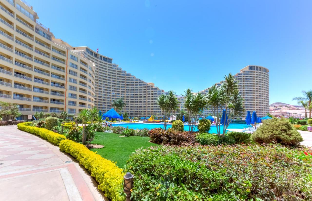 Porto Sokhna Pyramids Apartments Powered By Amer-Group Family Only Ain Sukhna Exterior photo